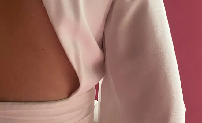 Les robes de marié·e·s à manches séduisent les futur·e·s marié·e·s de Marssac-sur-Tarn, Albi, Robe de Cœur