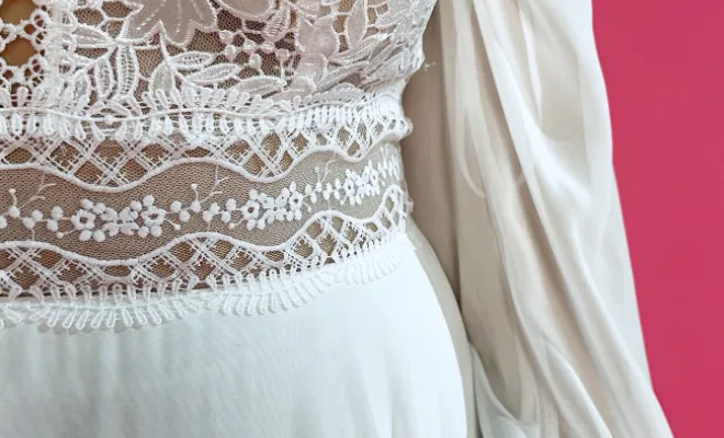 Les robes de marié·e·s à manches séduisent les futur·e·s marié·e·s de Carmaux, Albi, Robe de Cœur