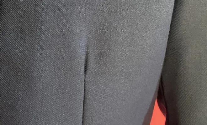 Costumes de marié bleu canard : l’élégance audacieuse chez Robe de Cœur à Albi 💙, Albi, Robe de Cœur